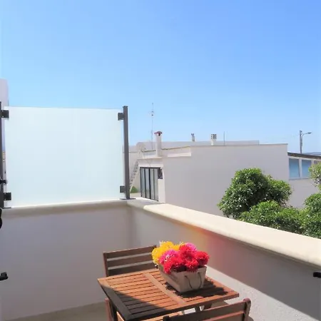 Apartment Le Conchiglie 1 By Ferrocino