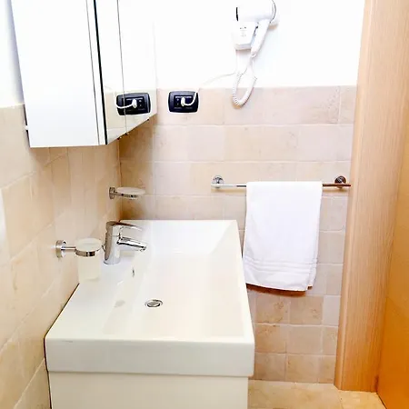 Apartment Le Conchiglie 1 By Ferrocino Lido Conchiglia